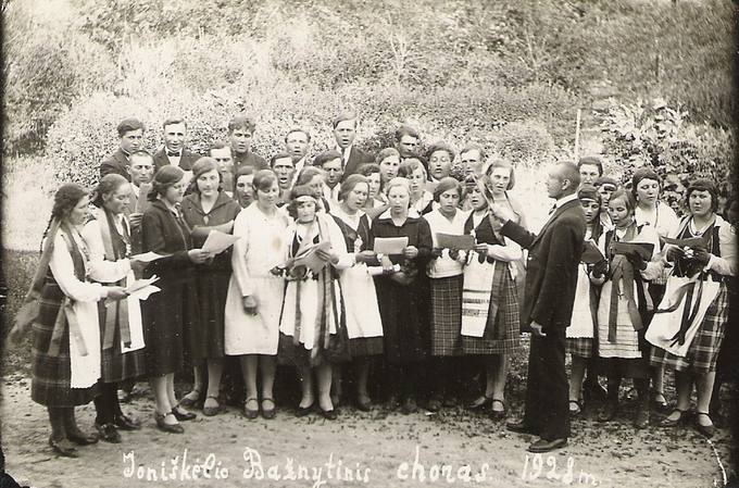 Joniškėlio bažnytinis choras 1928 metais
